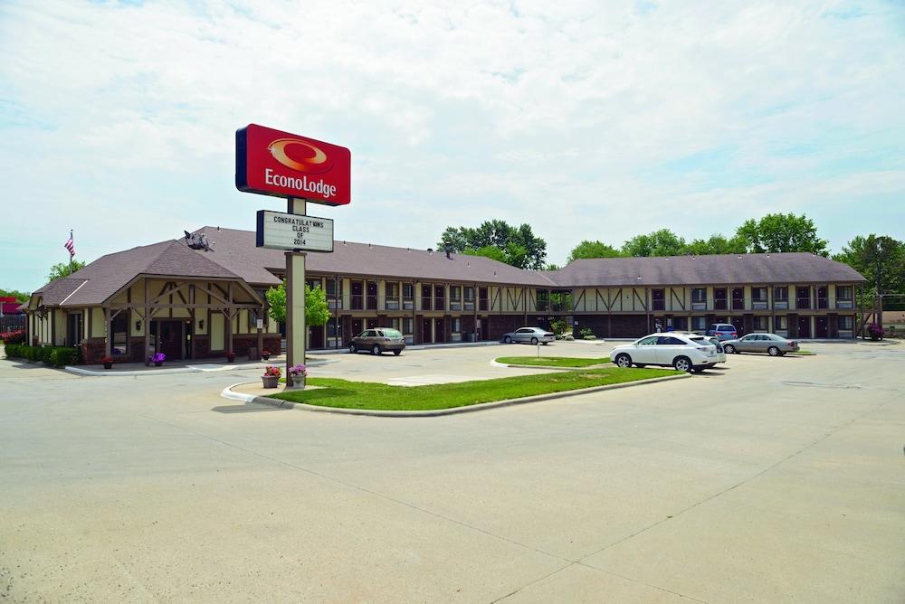 Econo Lodge University Lawrence Exterior photo